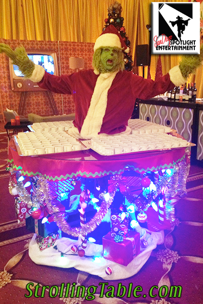 grinch strolling table